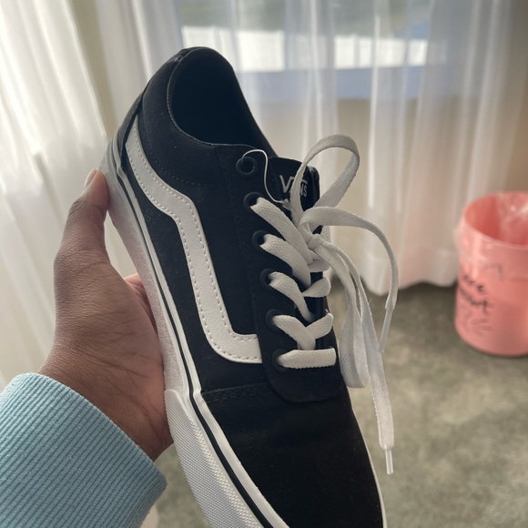 Old School Vans , in size 8.5 Ws - Picture 4 of 6